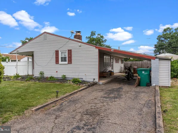 14 Forest Ln, Levittown, PA 19055