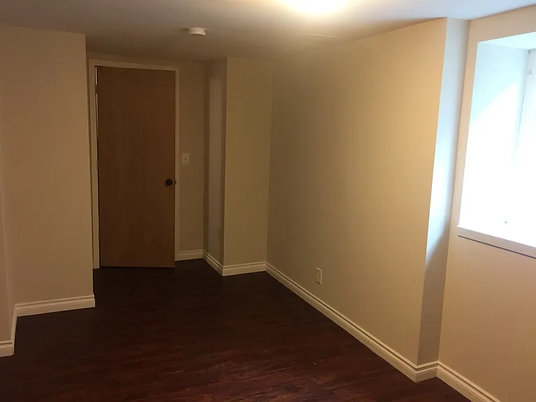 808 E Illinois Ave — Photo 16
