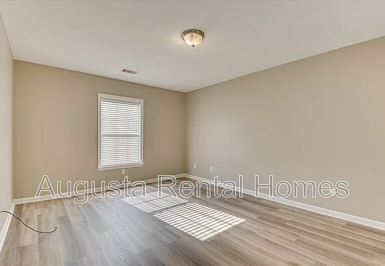 7002 Reagan Cir #1 — Photo 22