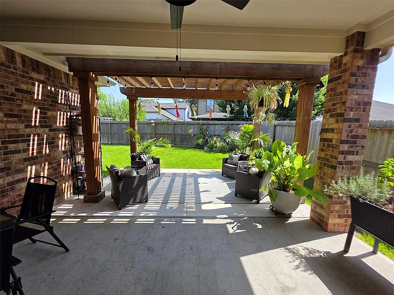 6158 Cornell Ln — Photo 17