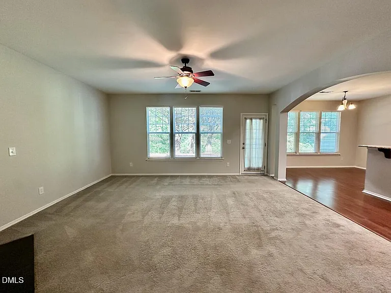 8208 Stone Cellar Dr — Photo 8