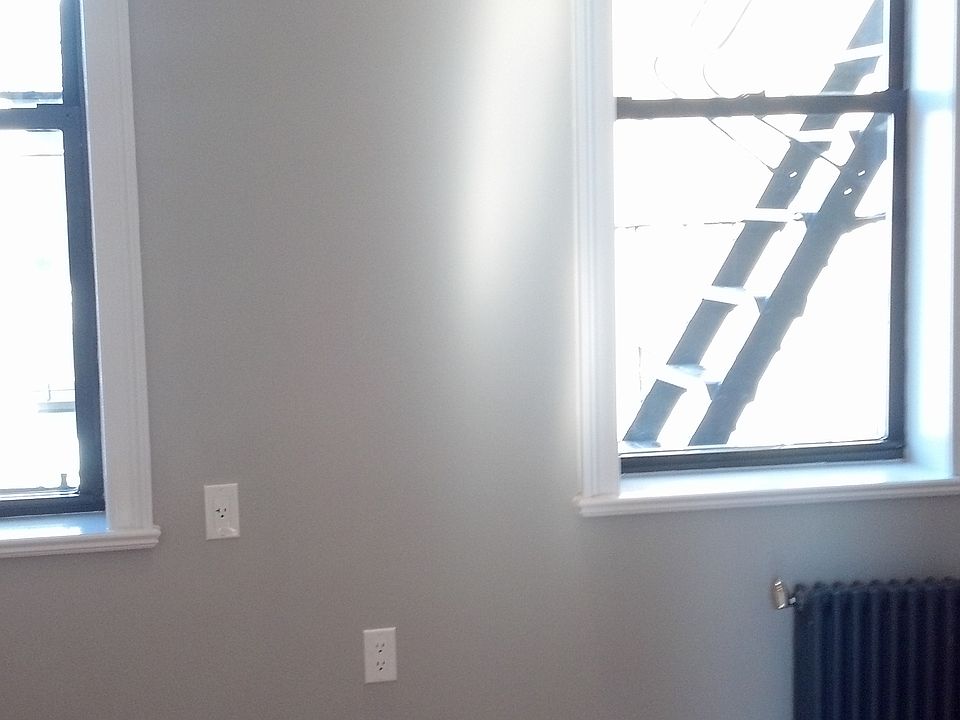 1st image of 163 Chrystie St APT 11