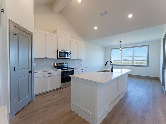 4th image of 1518 Wilson Way