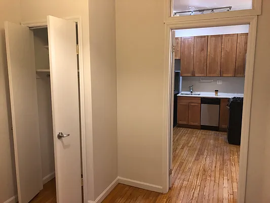 Rented by Carnegie Management Inc | media 21