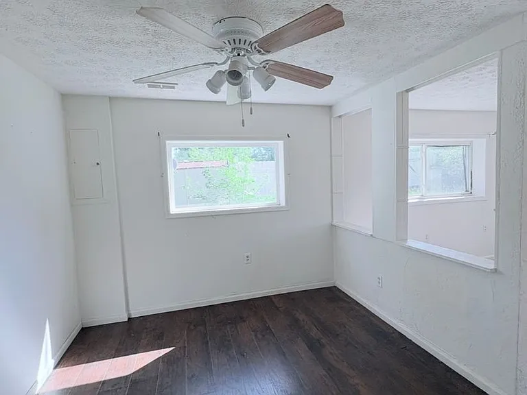 137B S Williams St — Photo 5