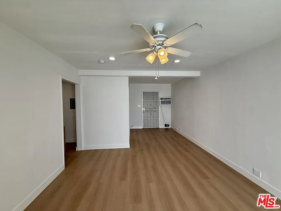 1 bed, 1.0 bath, 800 sqft, $1,895 — Photo 2