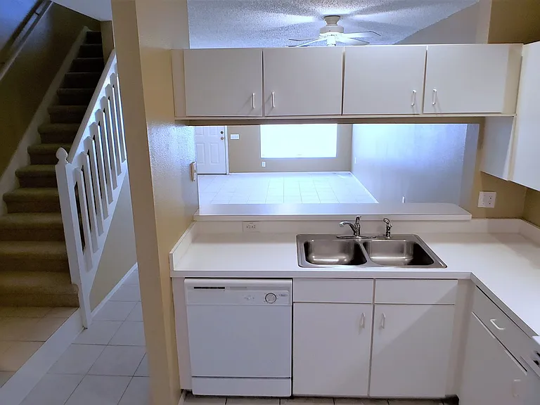 1406 Costa Mesa Dr — Photo 6