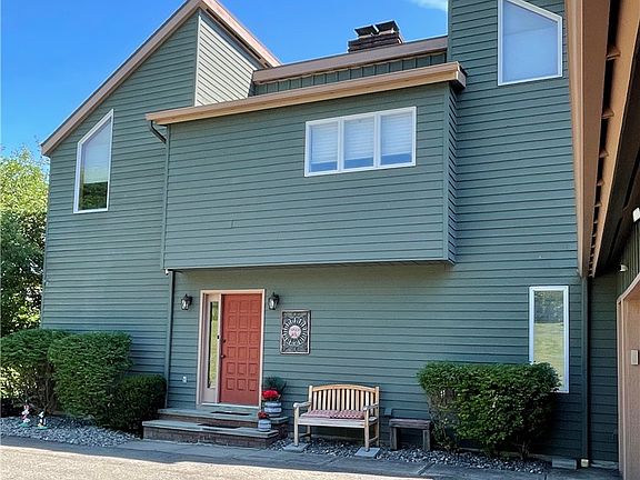 2nd image of 235 Grayson Dr