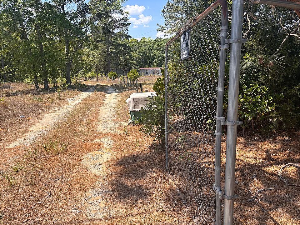 2nd image of 304 McGirt Rd