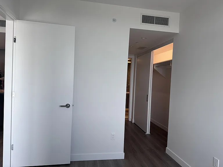 6608 Sussex Ave #1501 — Photo 4