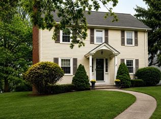 16 Pine St, Natick, MA 01760