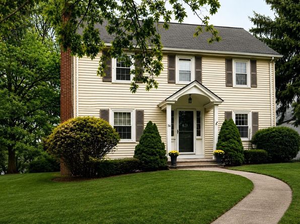 16 Pine St, Natick, MA