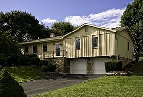 Home for Sale in Harrisburg, Pennsylvania $210,000