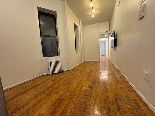 Rented by KNOCKKNOCK LLC | media 2