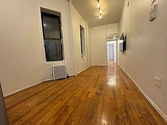 Rented by KNOCKKNOCK LLC