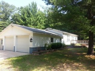 14886 S Star Lake Dr, Baldwin, MI 49304