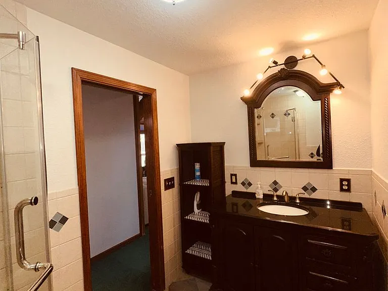 1051 N Northshore Dr #1 — Photo 9