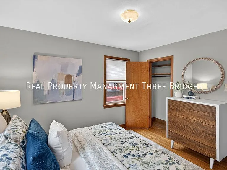 130 S Barat Ave — Photo 10