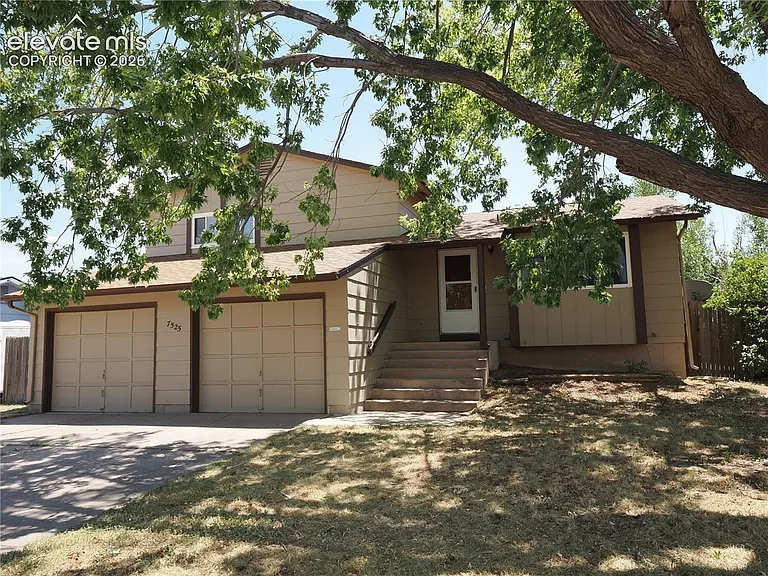 7525 Deer Trl — Photo 2