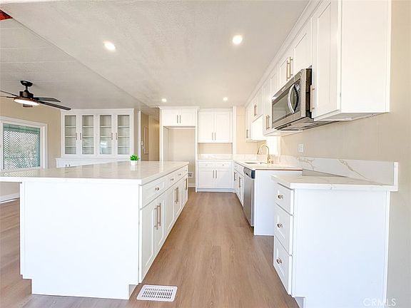 3rd image of 170 San Mateo Cir