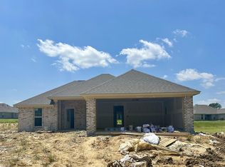 247 Chartleigh Cir, Canton, MS 39046