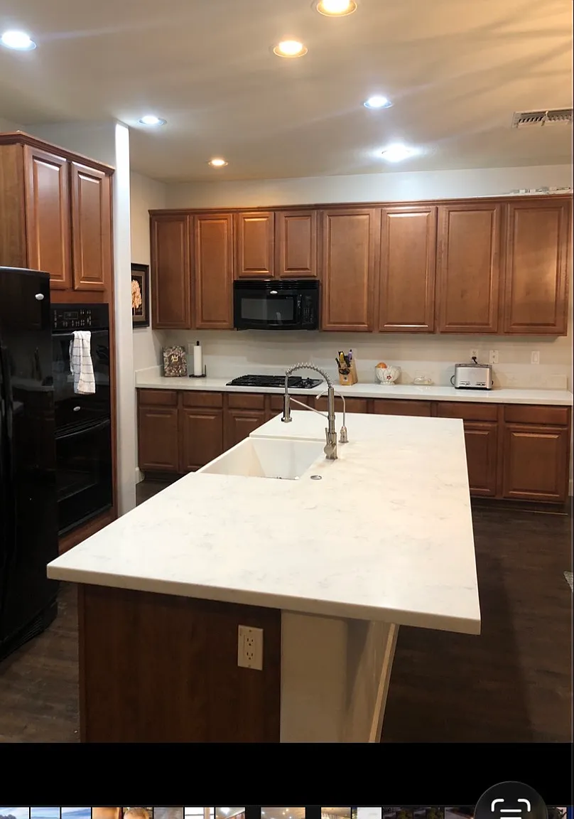 4 bed, 2.5 bath, 2623 sqft, $2,900 — Photo 2