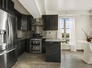 385 Broadway #A, Brooklyn, NY 11211