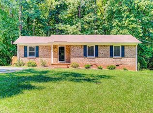 211 Auden Dr, Greensboro, NC 27406