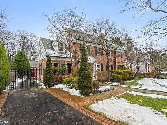4th image of 4707 Broad Brook Dr