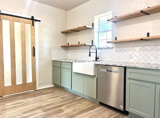 1012 S 13th St, Chickasha, OK 73018