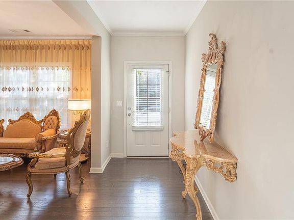 3rd image of 117 Avery Landing Way