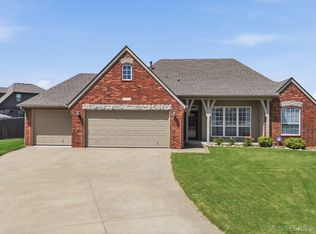20516 E 31st Pl S, Broken Arrow, OK 74014