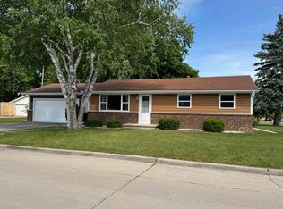 2704 N David St, Appleton, WI 54914