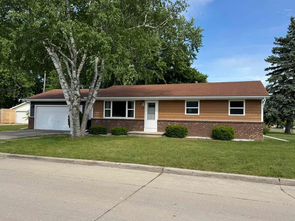 2704 N David St, Appleton, WI 54914