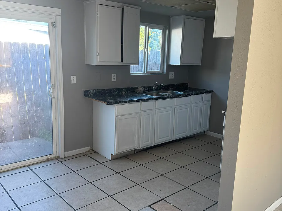 22 Martinique Ct