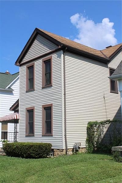 1st image of 3433 E 5th St