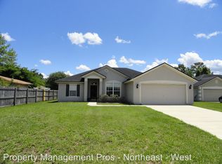 6798 Plum Lake Dr N, Jacksonville, FL 32222