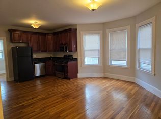 18 Summit St #8, Somerville, MA 02144