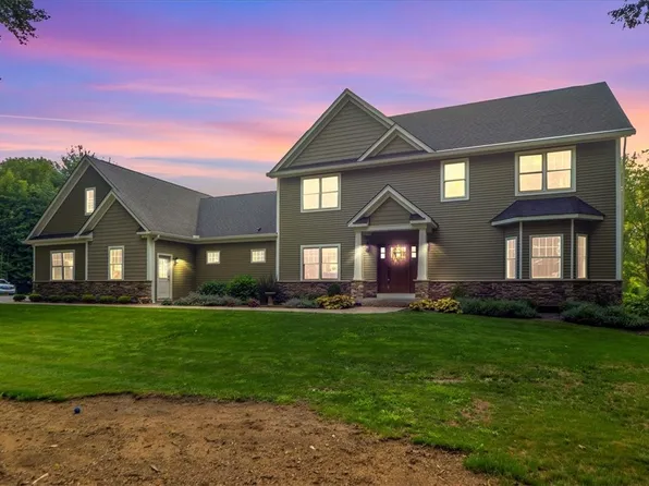 6805 Slocum Rd, Ontario, NY 14519