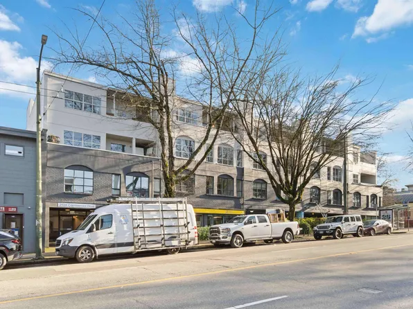 2928 Commercial Dr #303, Vancouver, BC V5N 4C9