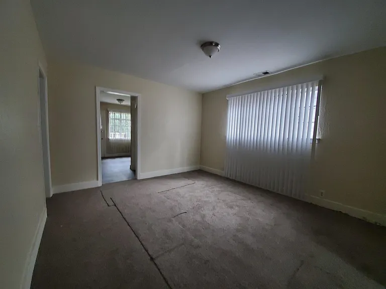 17161 Northlawn Ave #2 — Photo 8