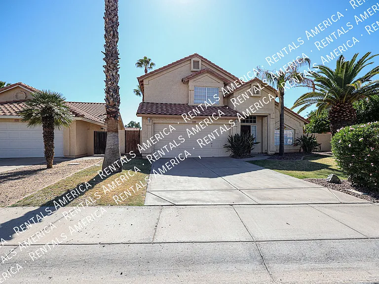 2361 W Myrtle Dr — Photo 3