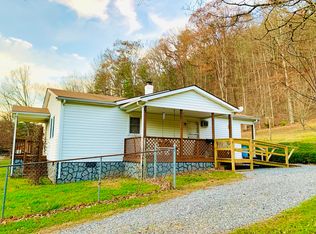 109 Wilson Creek Ln, Clifton Forge, VA 24422
