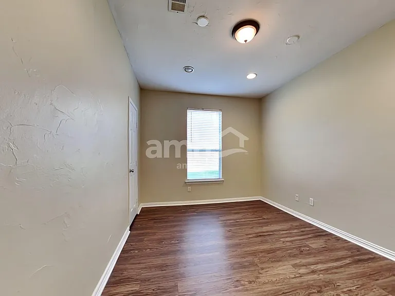 1245 Potter Ave — Photo 20