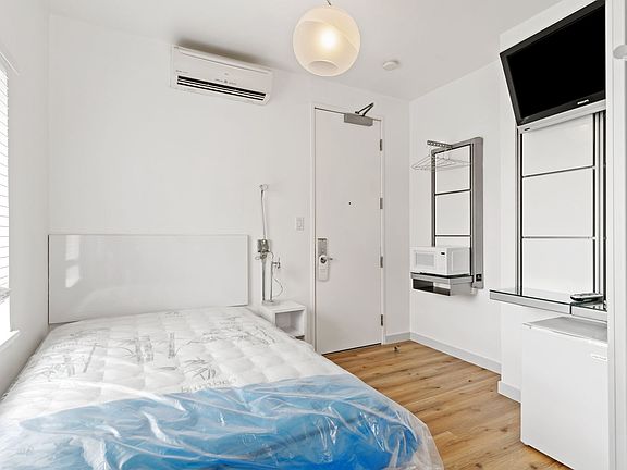 3rd image of 335 Pacific Ave #27