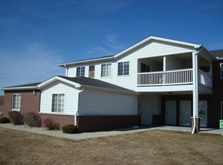 927 Lannon Ter, Racine, WI 53406
