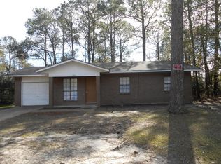 5645 Picadilly Circus, Gautier, MS 39553
