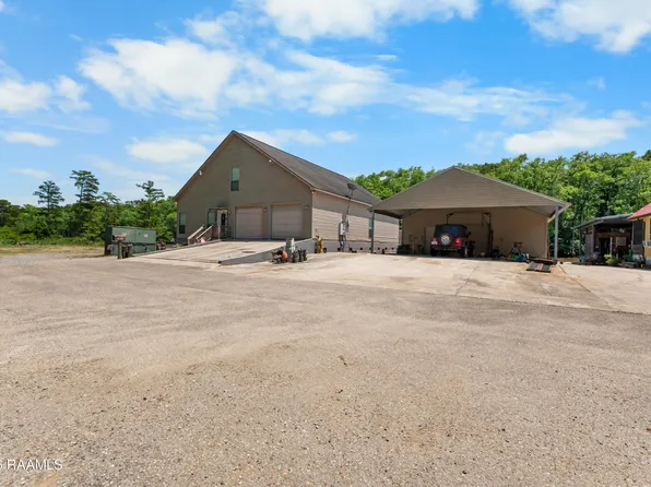 23396 Chene Blanc Ln, Maurepas, LA 70449