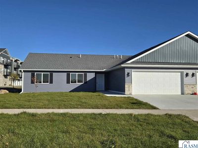 2015 Clark St, Saint Peter, MN, 56082