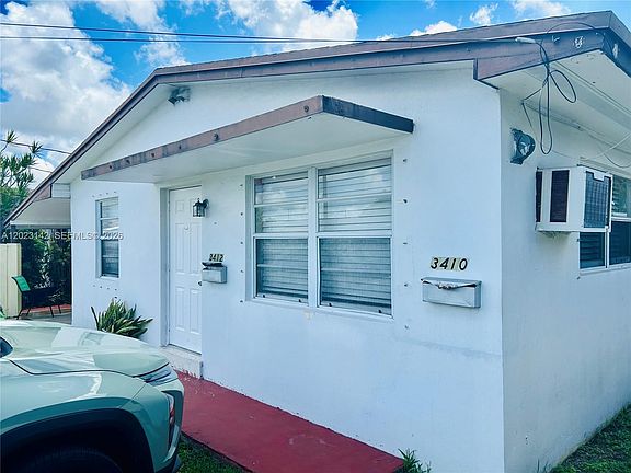 4th image of 3410 SW 89th Ct